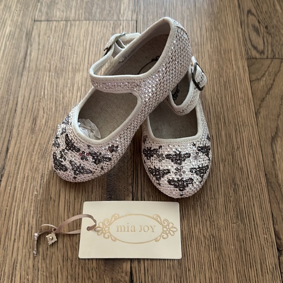 9T Joyfolie Brielle Mary Jane - Picture 5 of 7